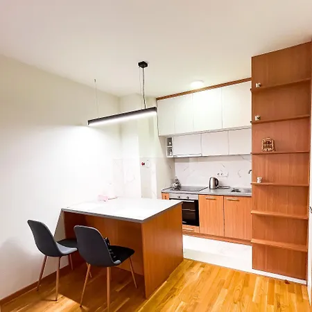 Chic Tower - Prime Spot