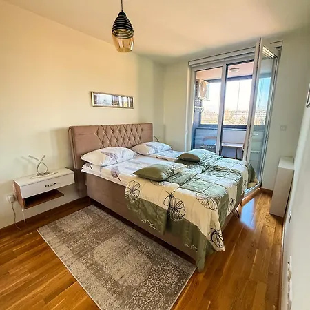 Chic Tower - Prime Spot Appartement