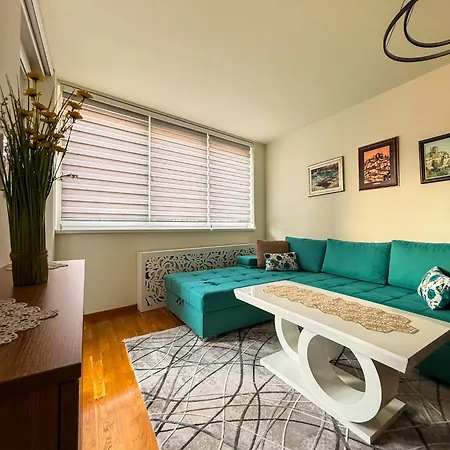 Chic Tower - Prime Spot *