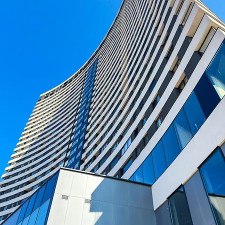 Chic Tower - Prime Spot *